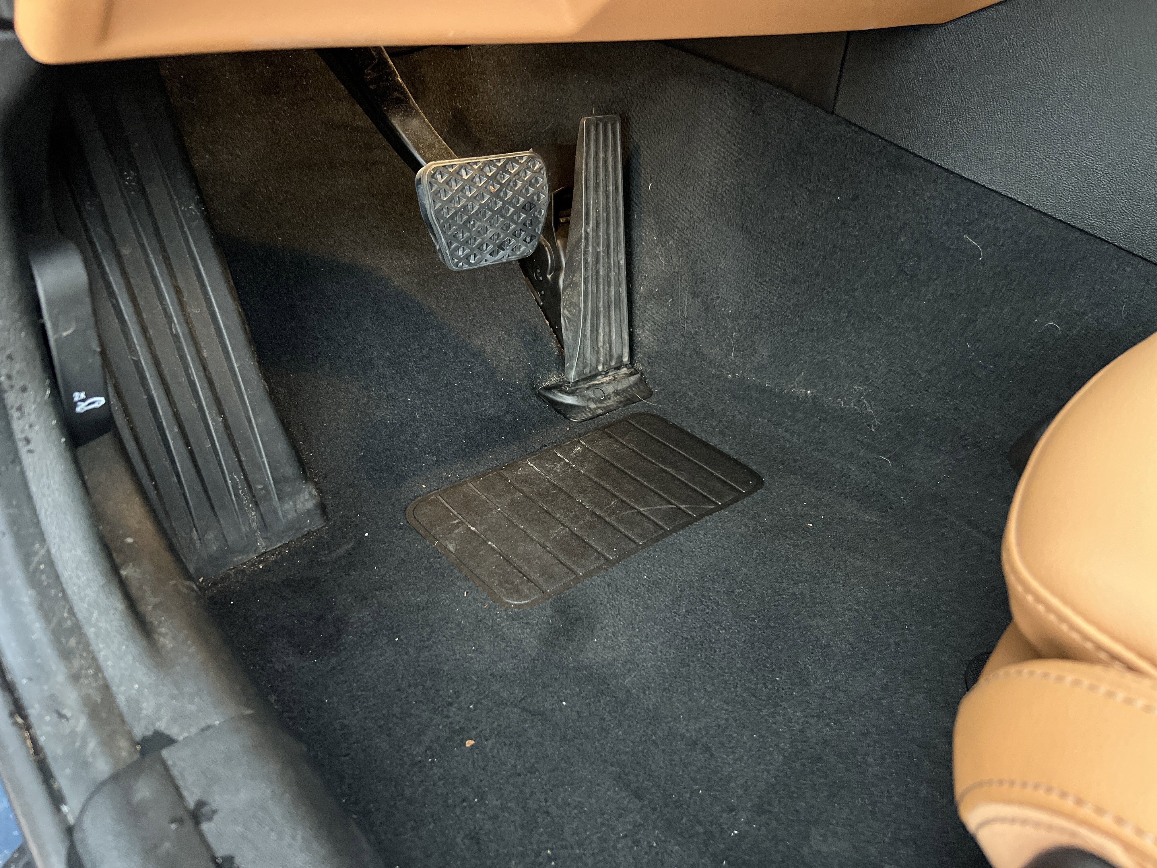 Certified 2025 BMW 330i Sedan image 17