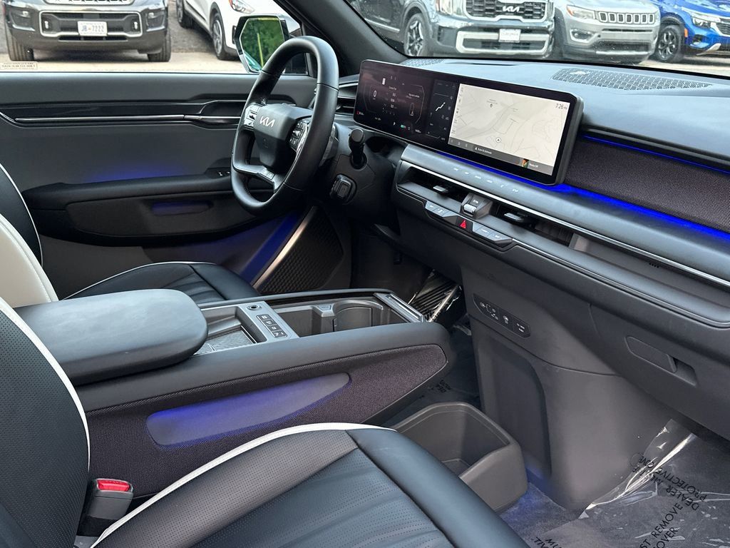 Certified 2024 Kia EV9 GT-Line AWD/4WD image 14