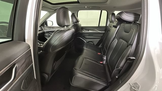 Used 2023 Jeep Grand Cherokee 4WD 4xe image 26