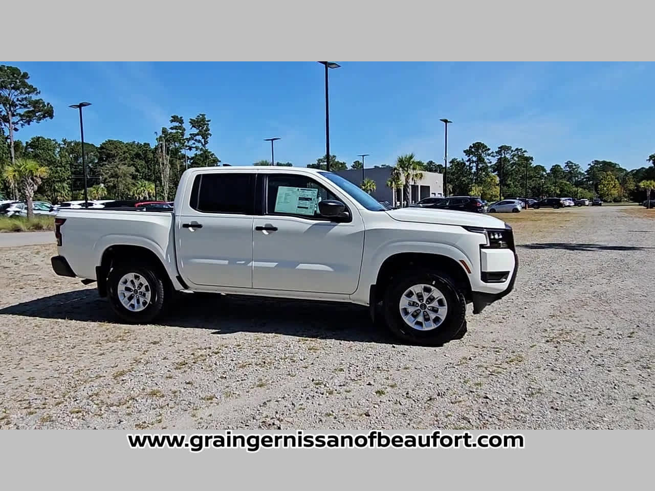 New 2026 Nissan Frontier S image 39