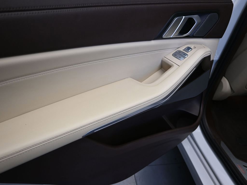 Used 2019 BMW X7 xDrive40i w/ Premium Package image 15