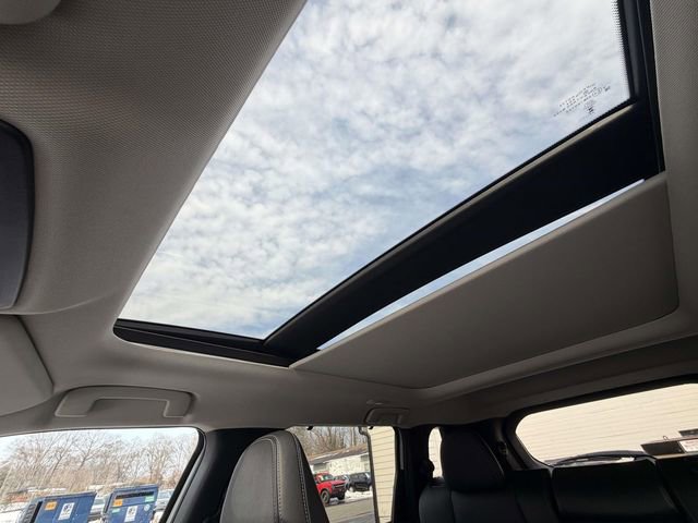 Used 2024 Mitsubishi Outlander SEL Black Edition image 22