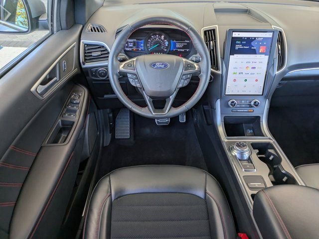Certified 2024 Ford Edge ST-Line image 13