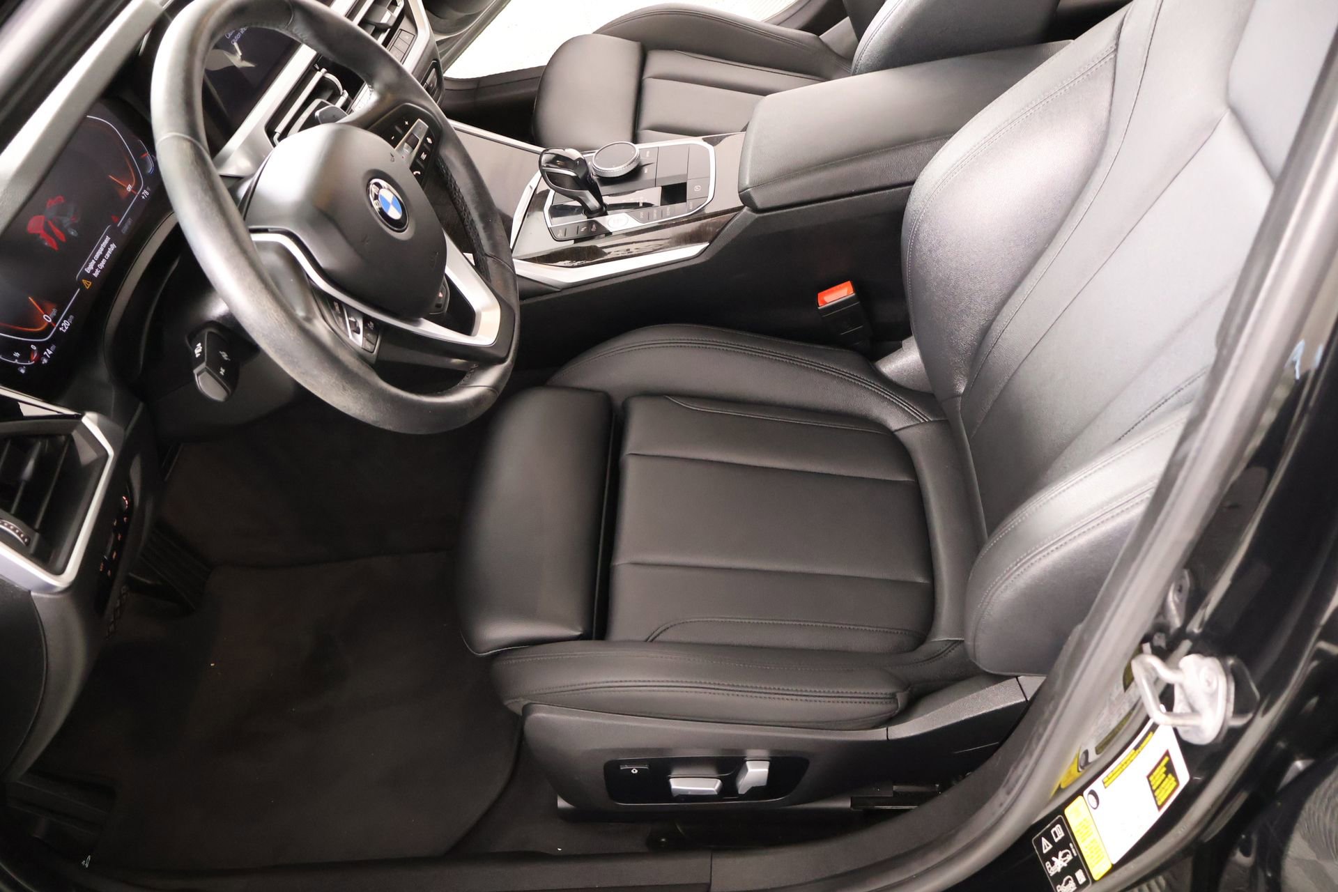 Used 2019 BMW 330i xDrive Sedan w/ Driving Assistance Package AWD/4WD image 12