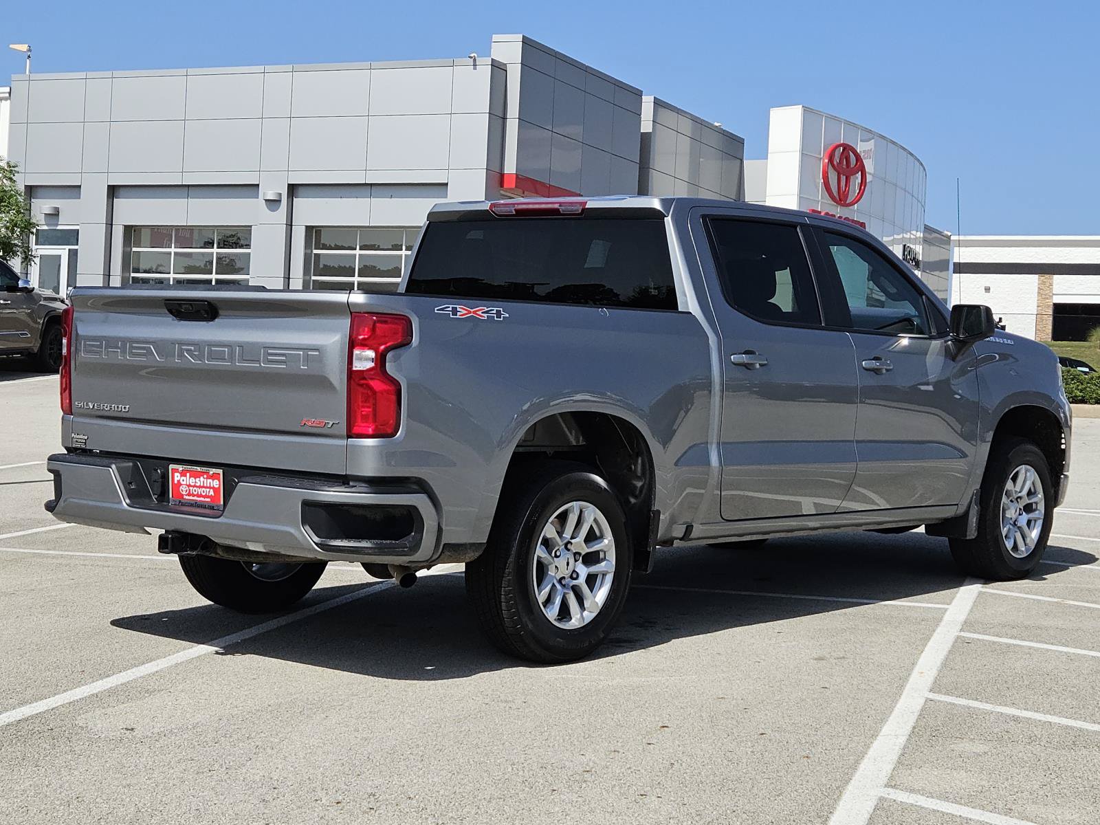 Used 2026 Chevrolet Silverado 1500 RST AWD/4WD image 4