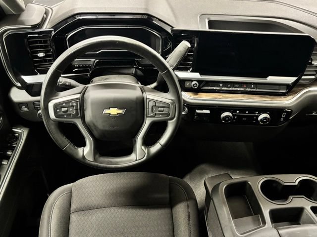 Used 2024 Chevrolet Silverado 2500 LT AWD/4WD image 12