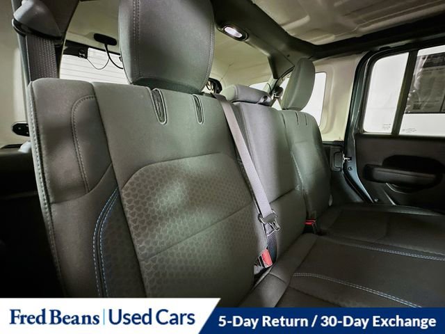 Used 2025 Jeep Wrangler Unlimited Rubicon 4xe AWD/4WD image 26