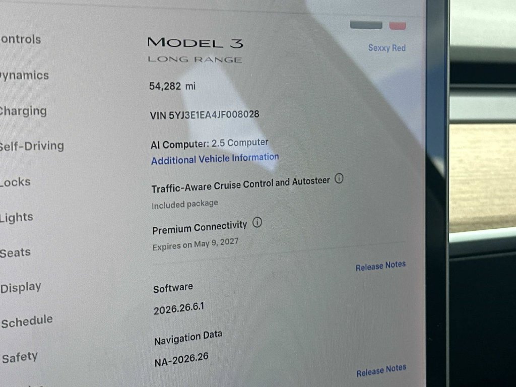 Used 2018 Tesla Model 3 Long Range RWD image 13