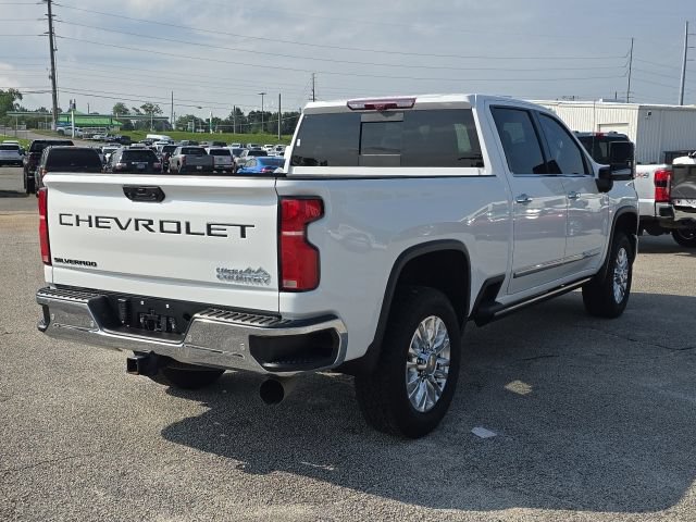 Used 2024 Chevrolet Silverado 3500 High Country w/ High Country Premium Package AWD/4WD image 5