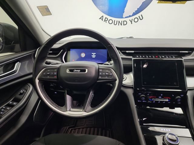 Used 2021 Jeep Grand Cherokee L Laredo w/ Luxury Tech Group I image 21