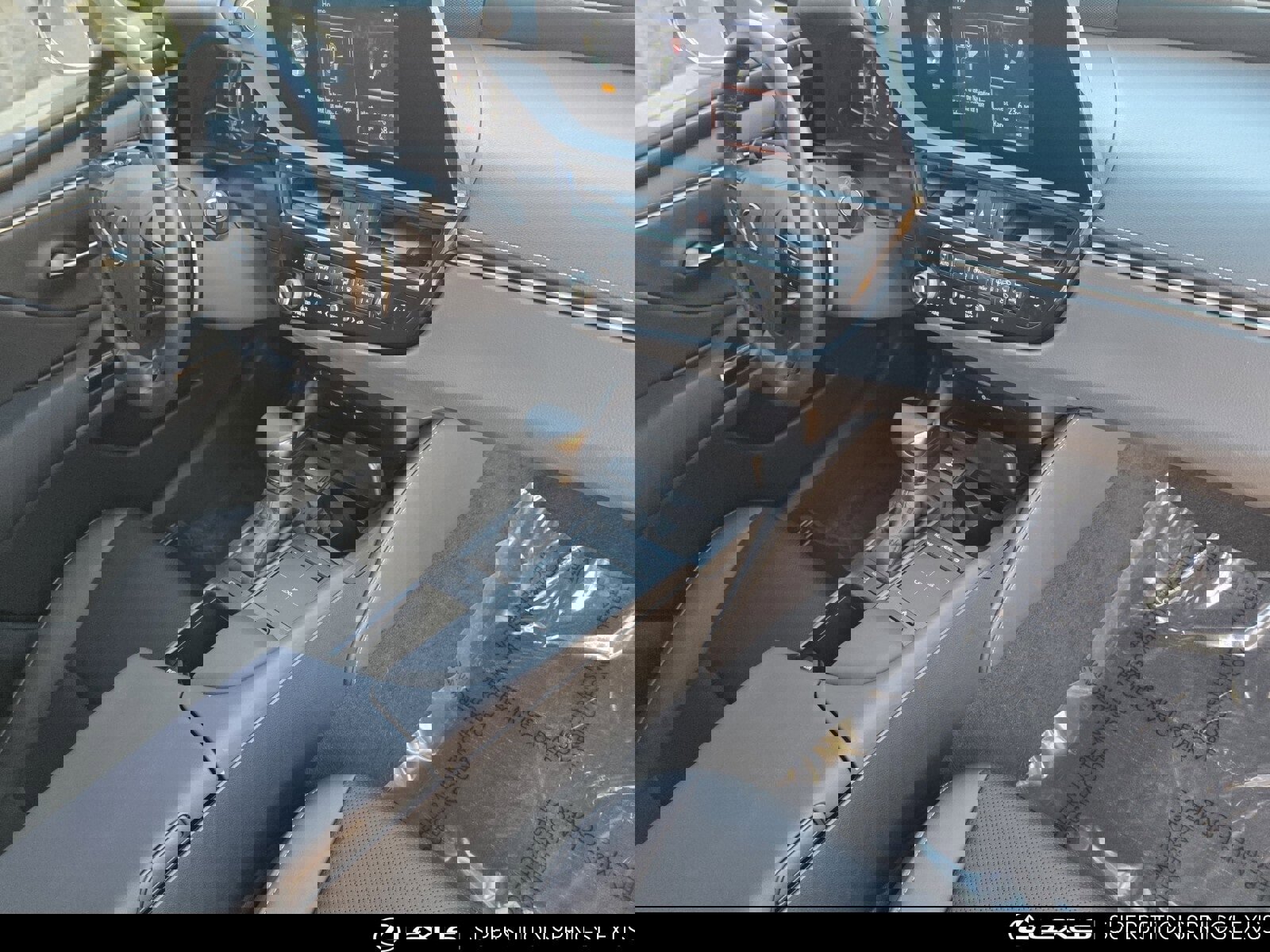 Certified 2022 Lexus ES 350 image 33