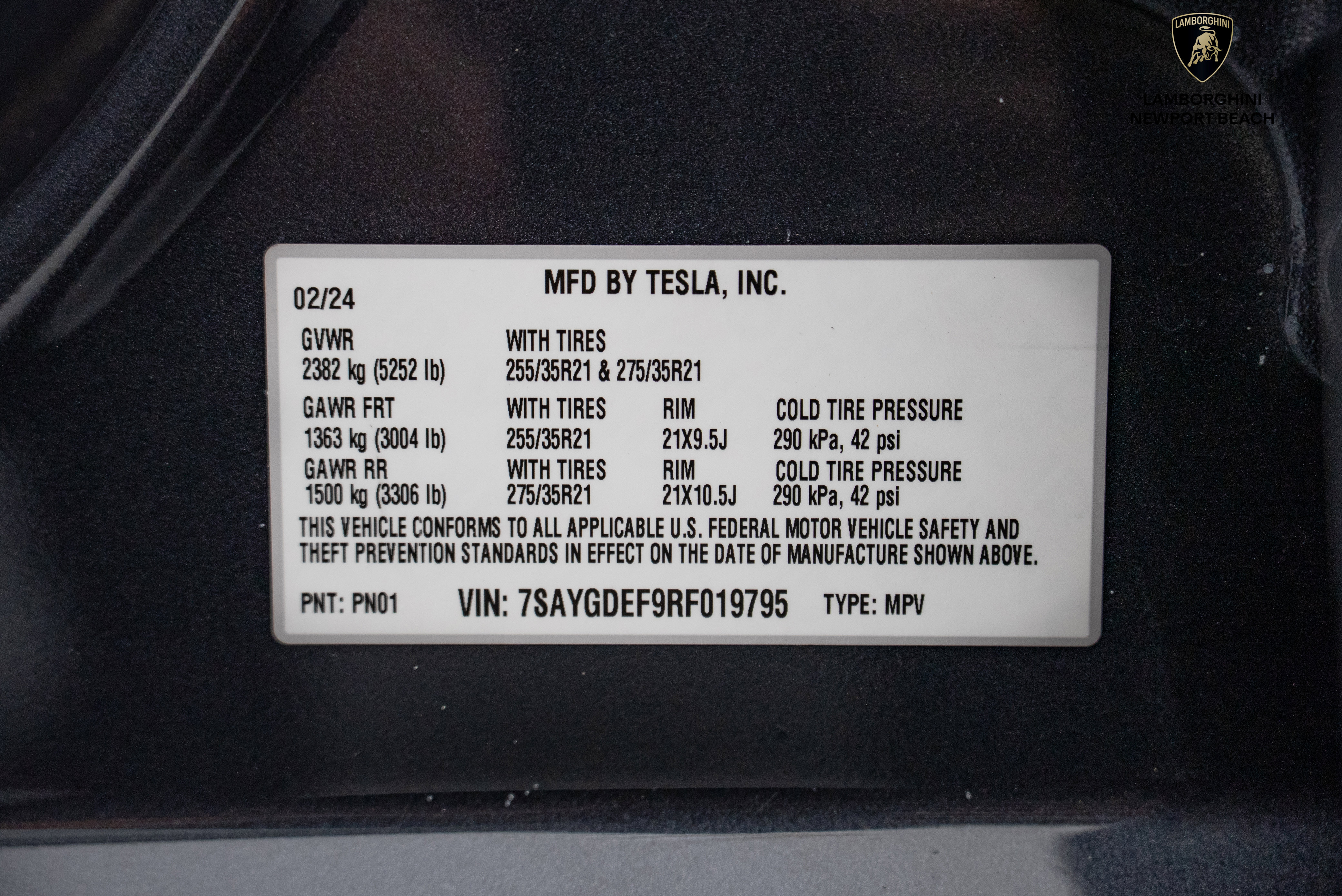 Used 2024 Tesla Model Y Performance image 29