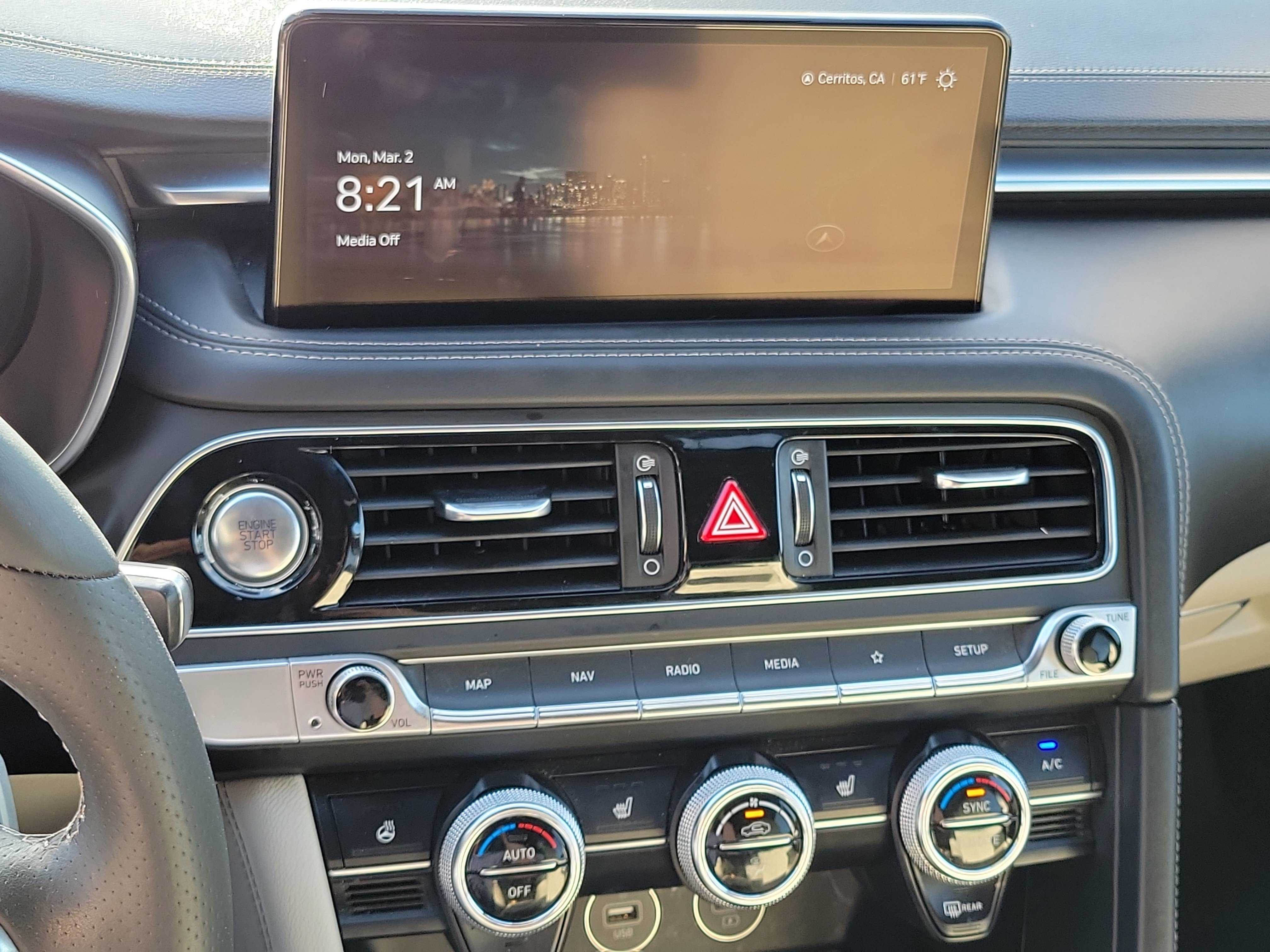 Certified 2023 Genesis G70 2.0T image 11
