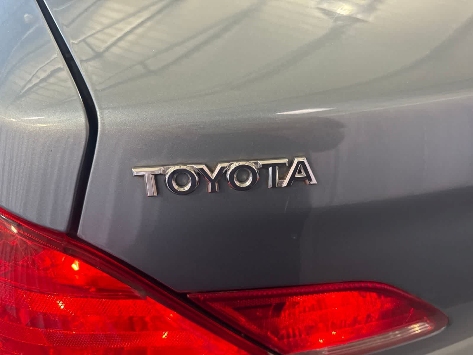 Used 2005 Toyota Avalon Limited FWD image 13