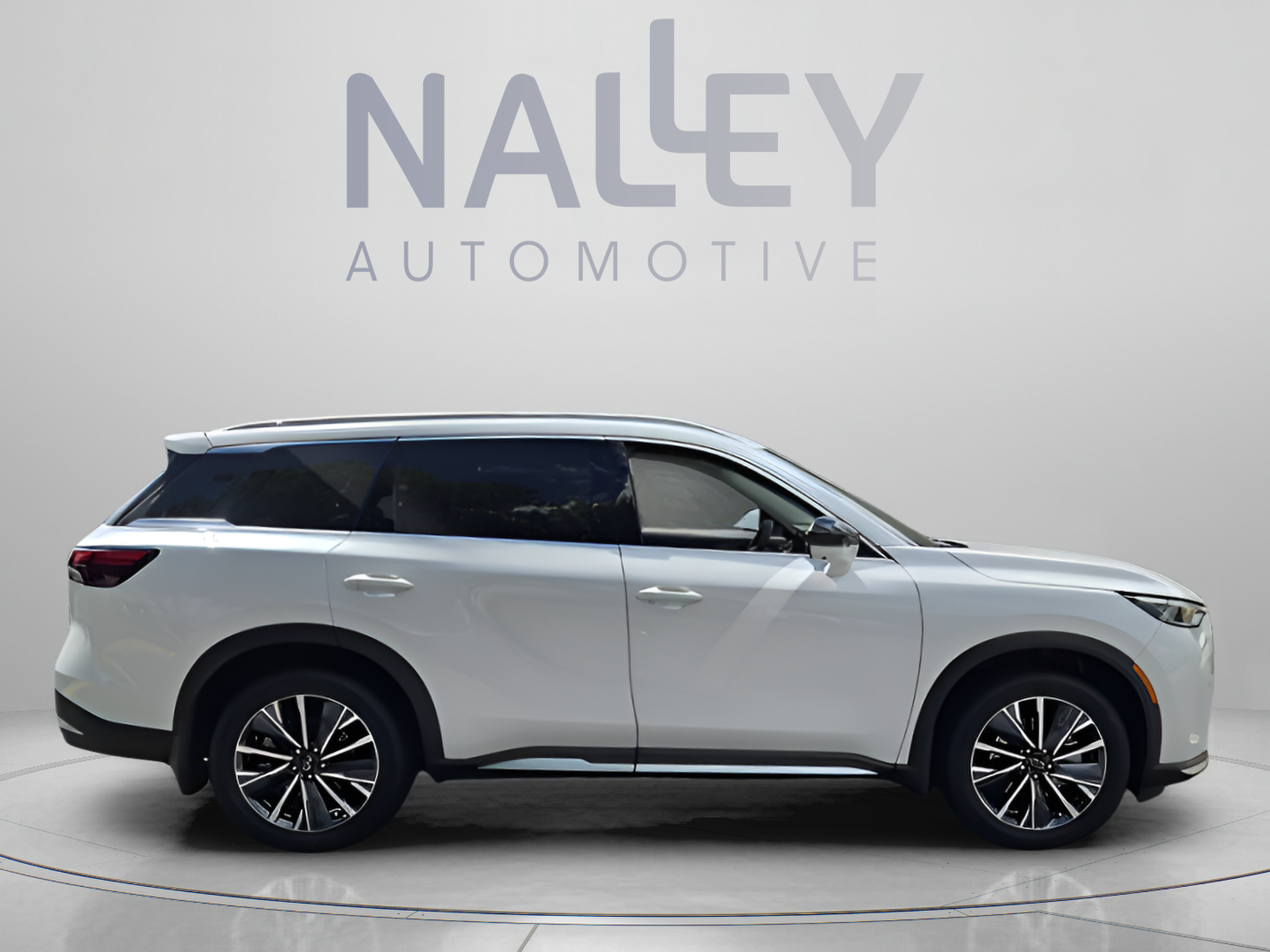 Used 2026 INFINITI QX60 Luxe w/ Cargo Package FWD image 6