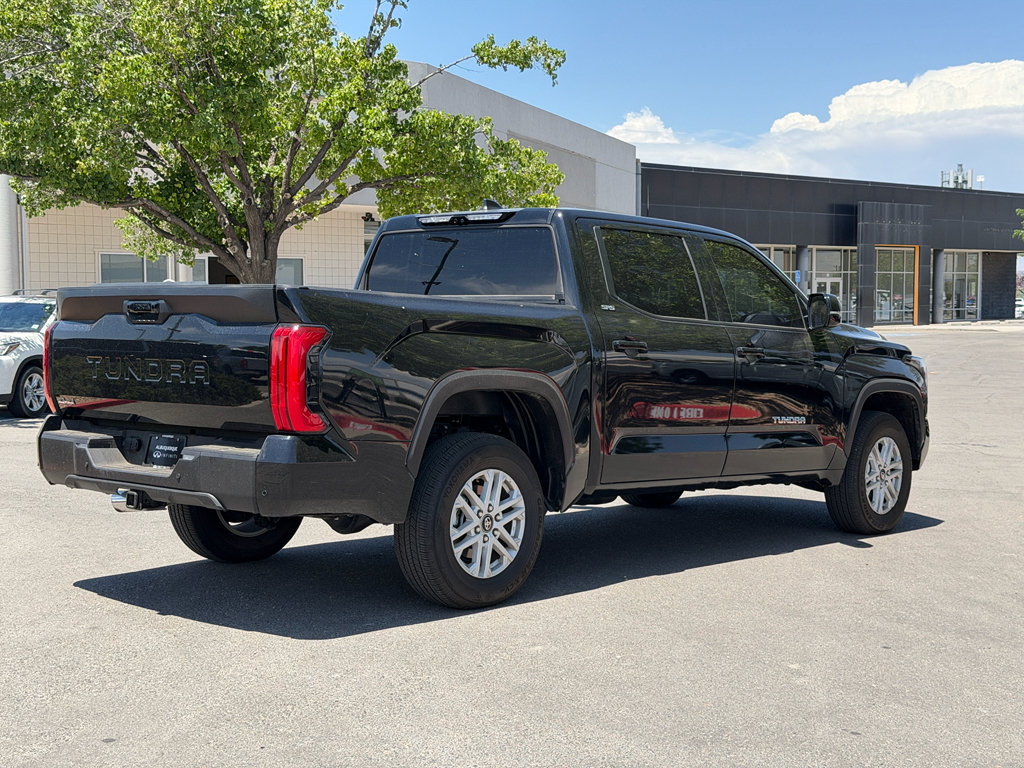 Used 2025 Toyota Tundra SR5 w/ Advanced Technology Package AWD/4WD image 4