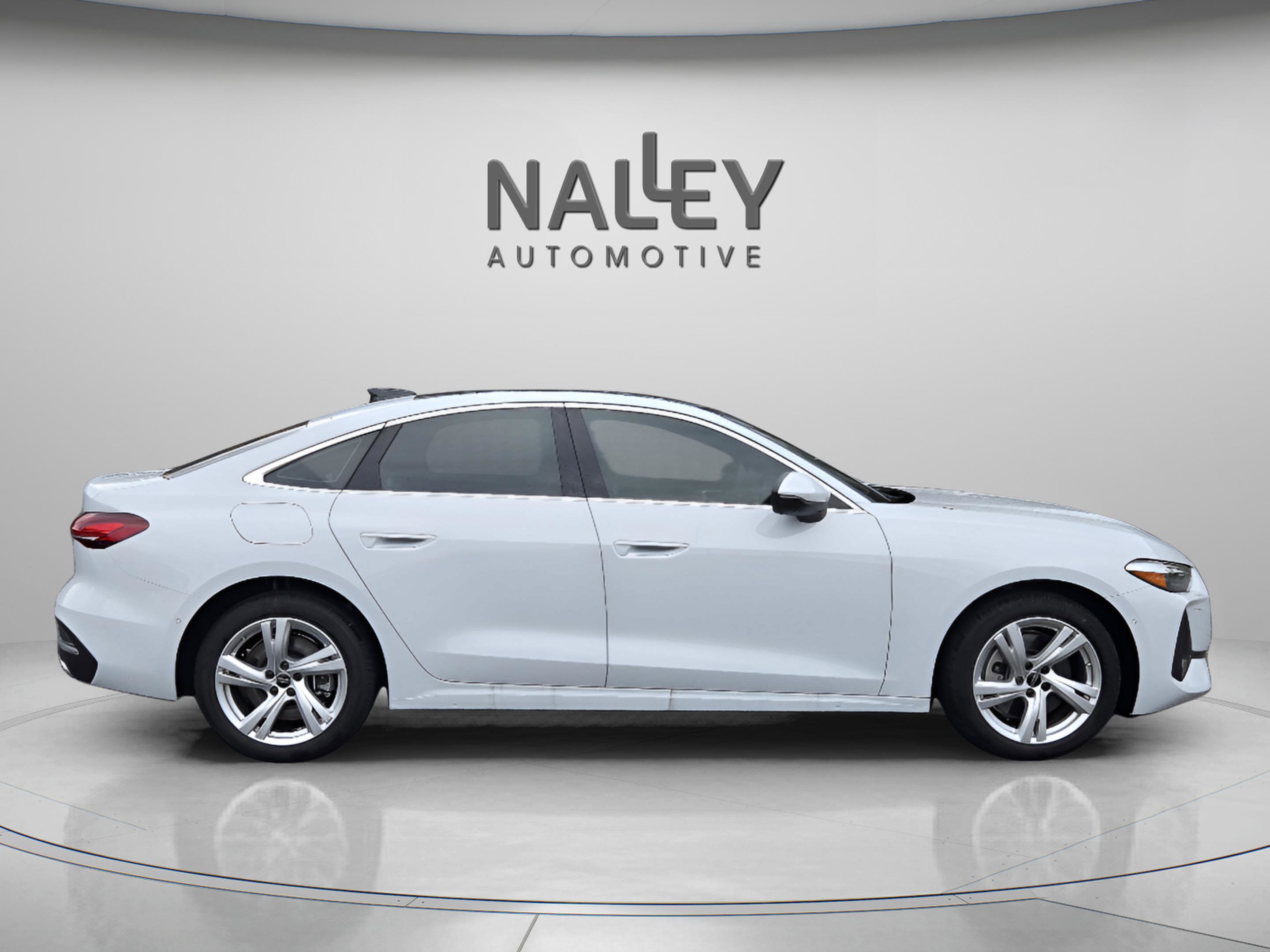 Used 2025 Audi A5 2.0T Premium image 7