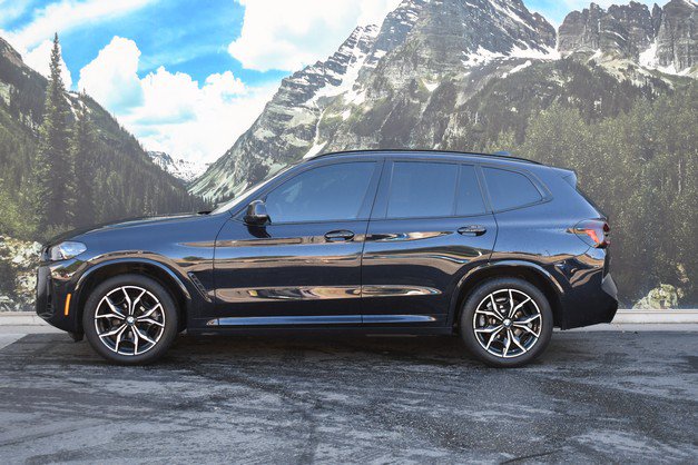 Used 2023 BMW X3 xDrive30i w/ M Sport Package AWD/4WD image 7