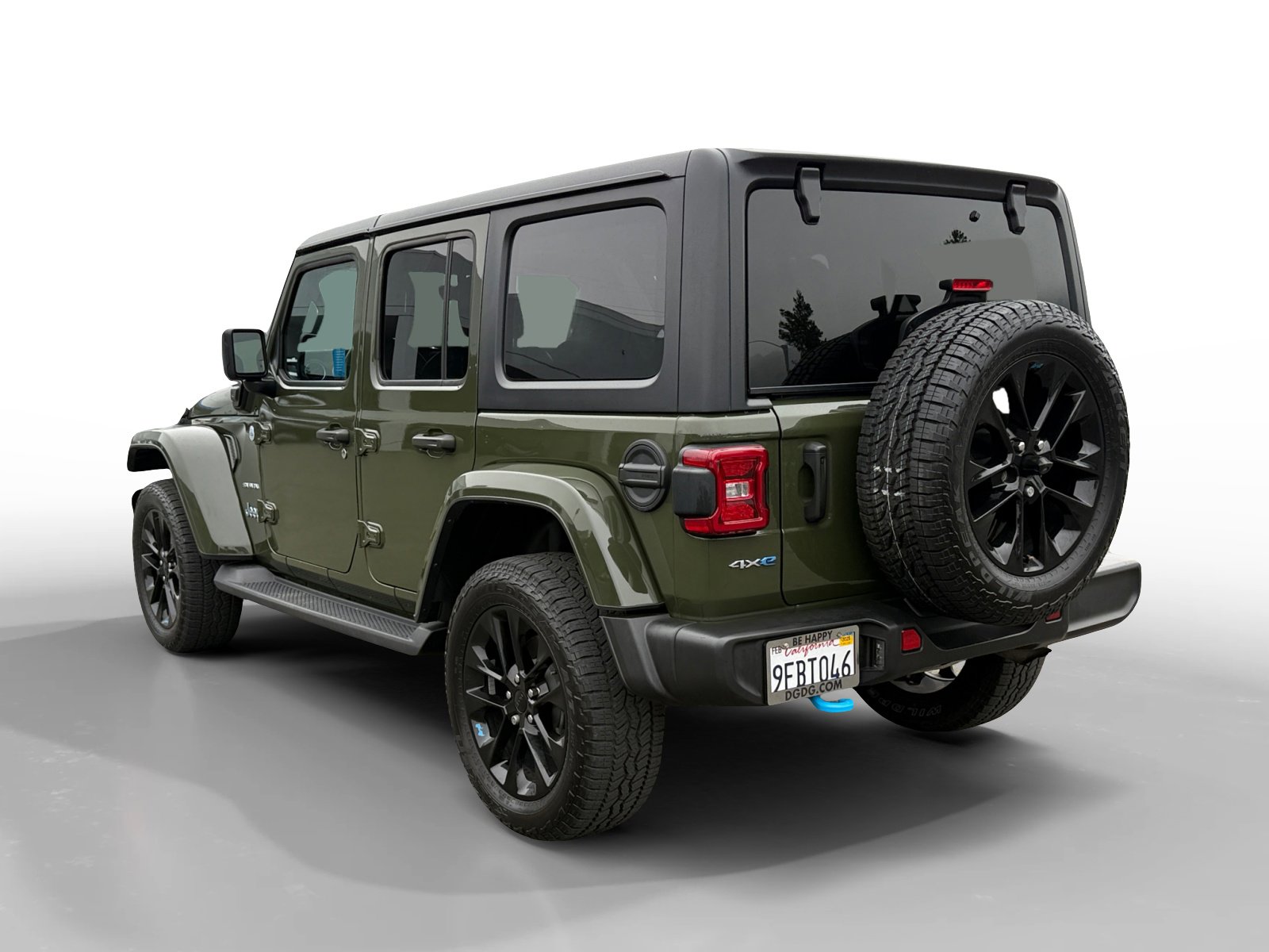 Used 2023 Jeep Wrangler Unlimited Sahara image 3