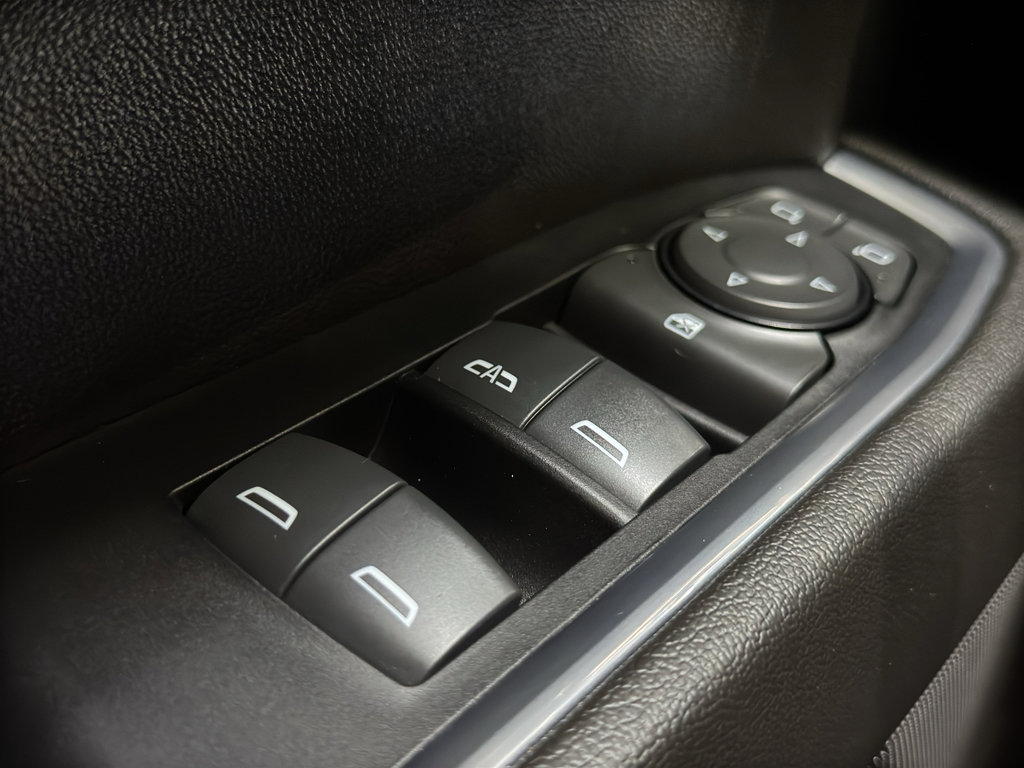 Used 2024 GMC Sierra 1500 Elevation AWD/4WD image 33