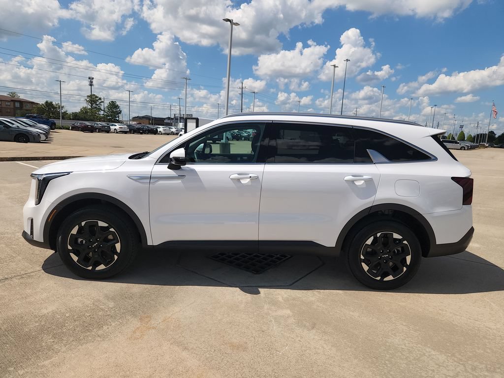 Used 2025 Kia Sorento S w/ Panoramic Sunroof Package AWD/4WD image 8