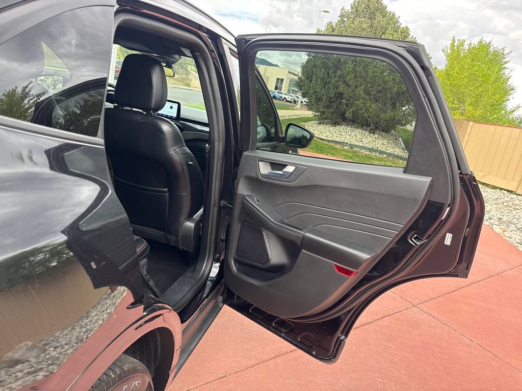 Used 2024 Ford Escape ST-Line AWD/4WD image 23