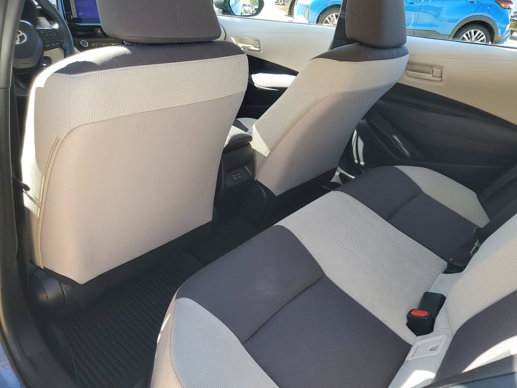 Used 2025 Toyota Corolla LE FWD image 28