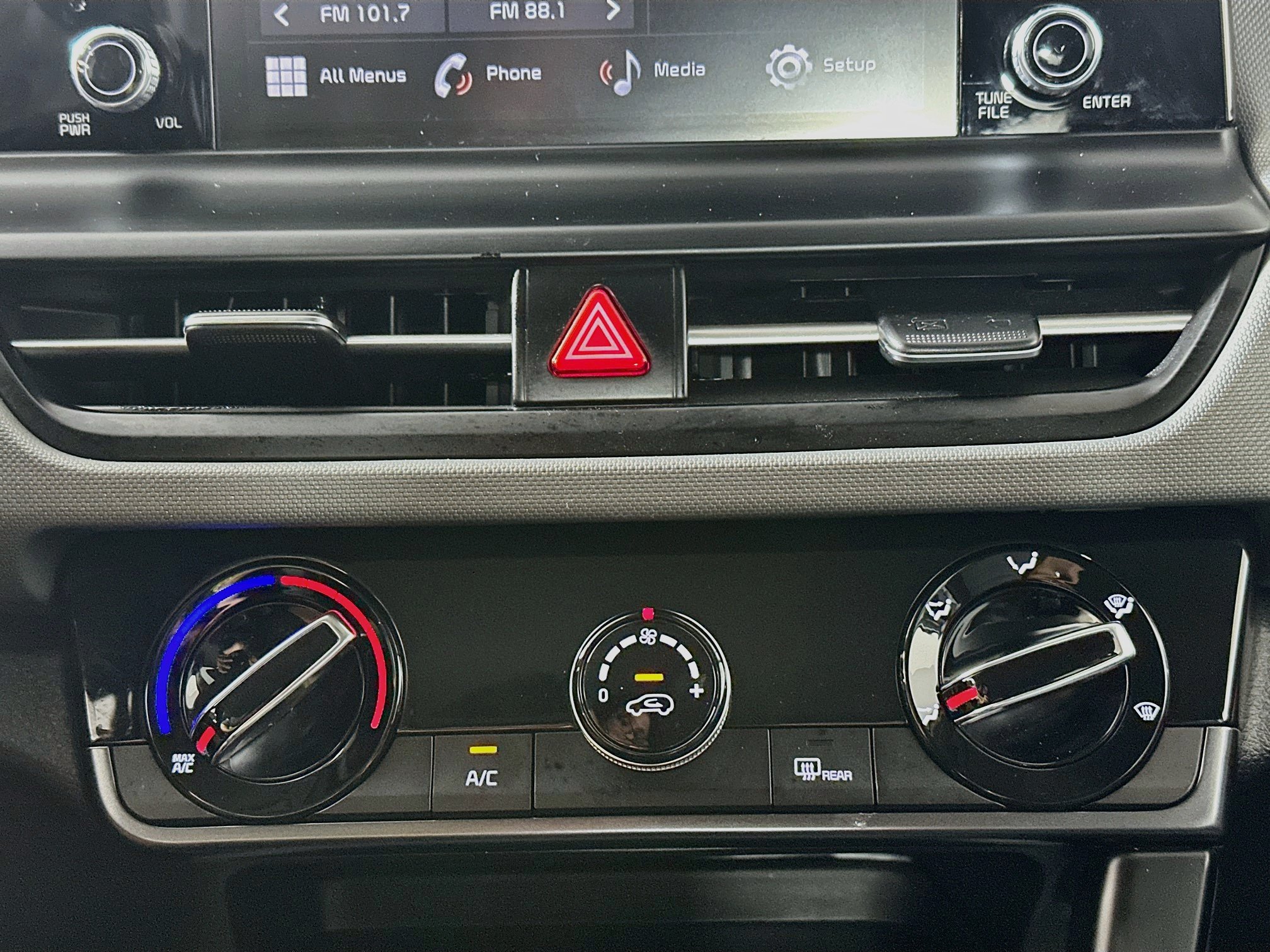 Certified 2026 Kia Seltos LX FWD image 15