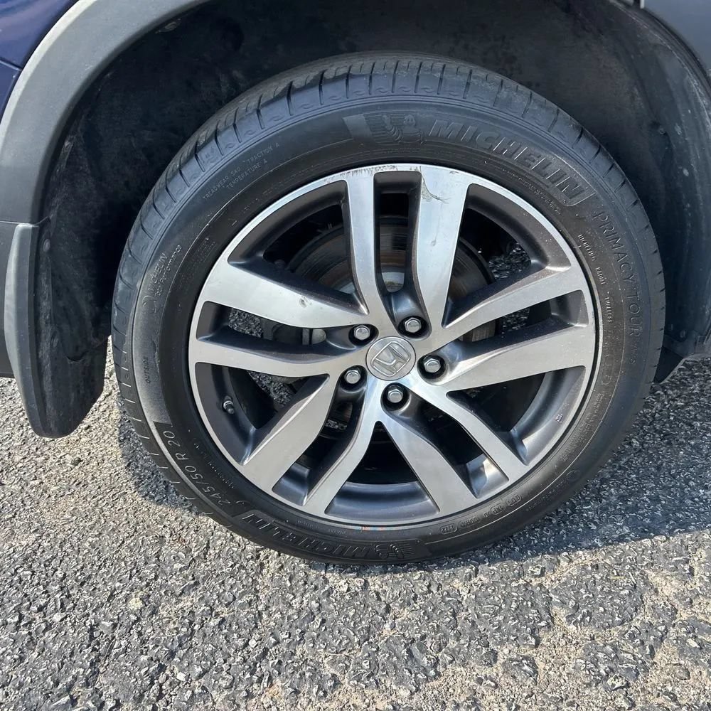 Used 2017 Honda Pilot Touring image 17