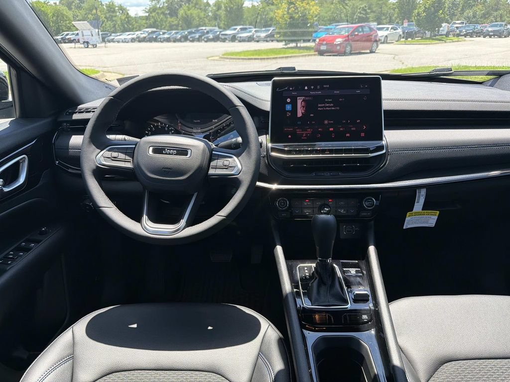 New 2026 Jeep Compass Latitude AWD/4WD image 2