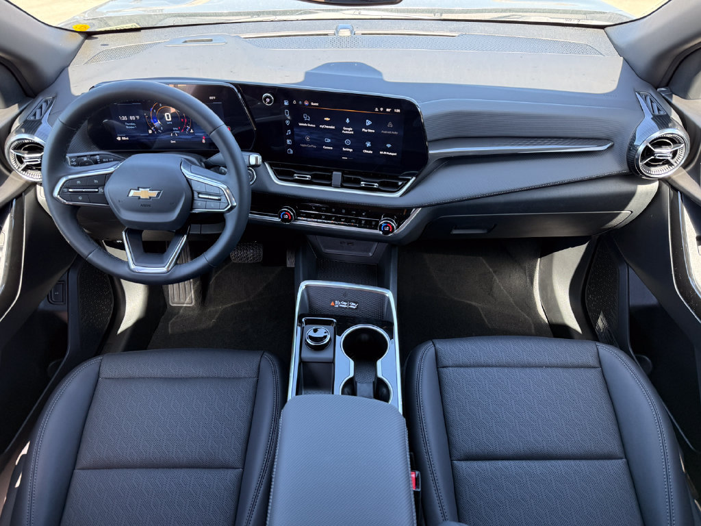 New 2027 Chevrolet Equinox LT w/ Convenience Package II FWD image 11