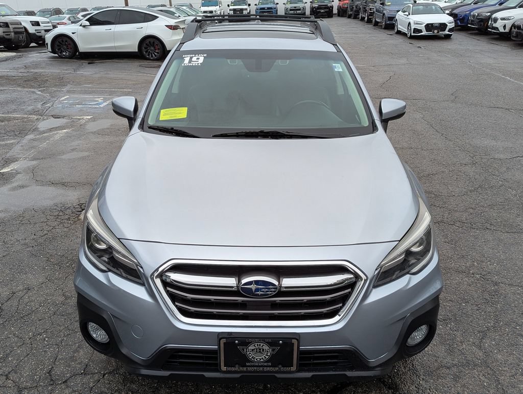 Used 2019 Subaru Outback 3.6R Limited AWD/4WD image 3