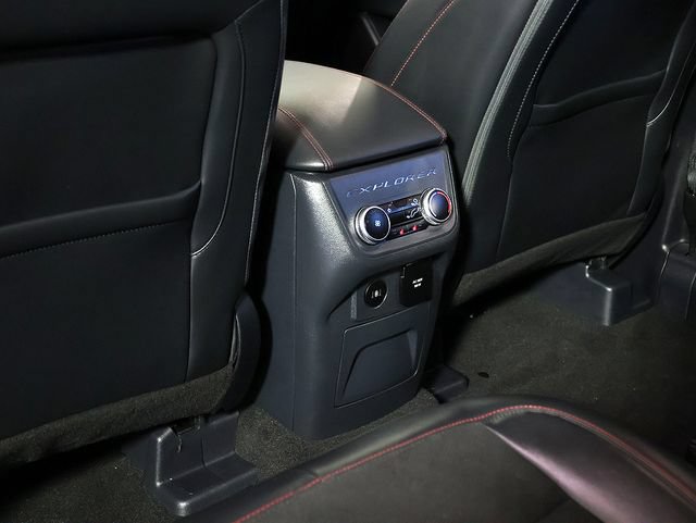 Used 2025 Ford Explorer ST AWD/4WD image 17