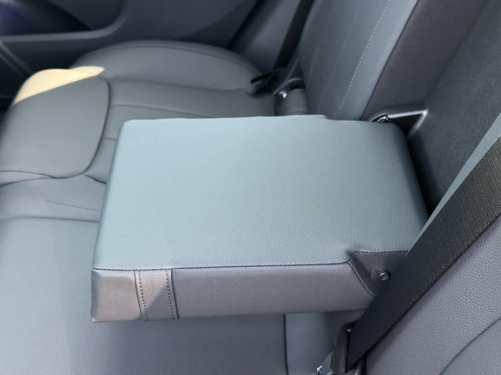 Certified 2026 Mercedes-Benz GLB 250 GLB 250 image 33