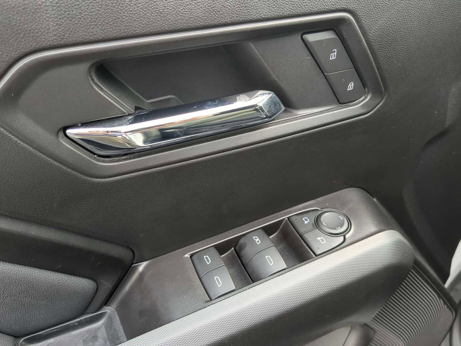 Used 2024 GMC Canyon Elevation w/ Elevation Premium Package image 12