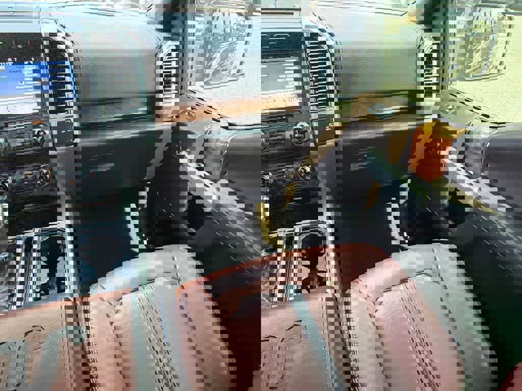 Used 2018 Ford F150 King Ranch w/ Equipment Group 601A Luxury image 20