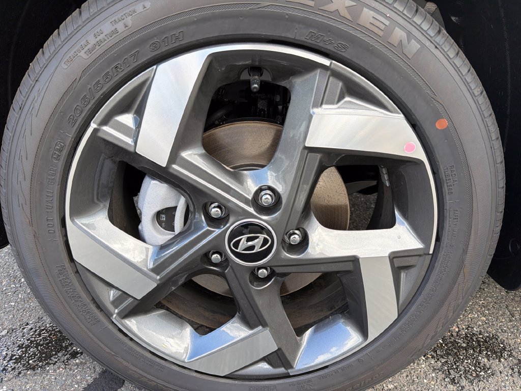 New 2026 Hyundai Venue SEL FWD image 25