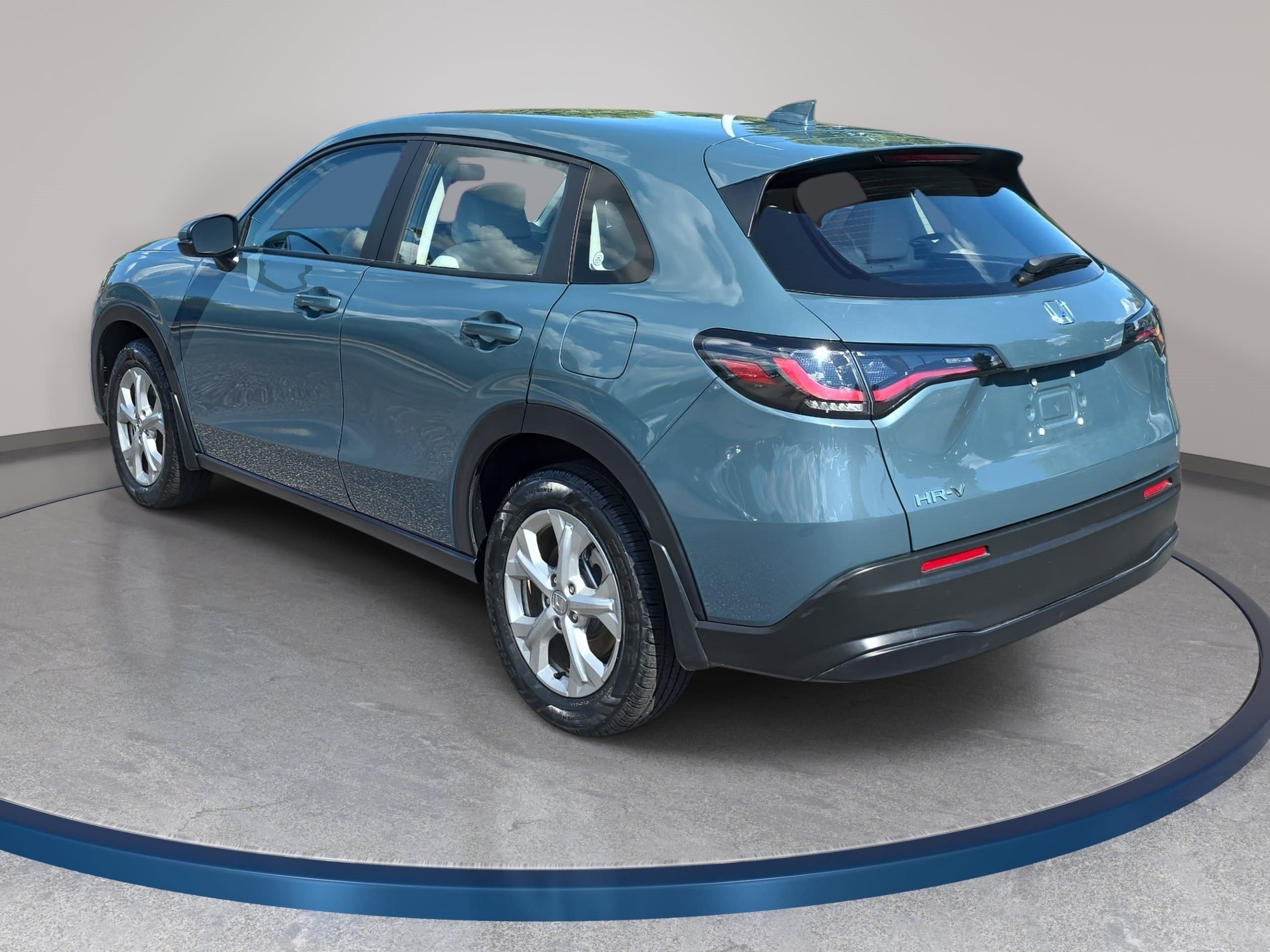 Certified 2025 Honda HR-V LX image 7