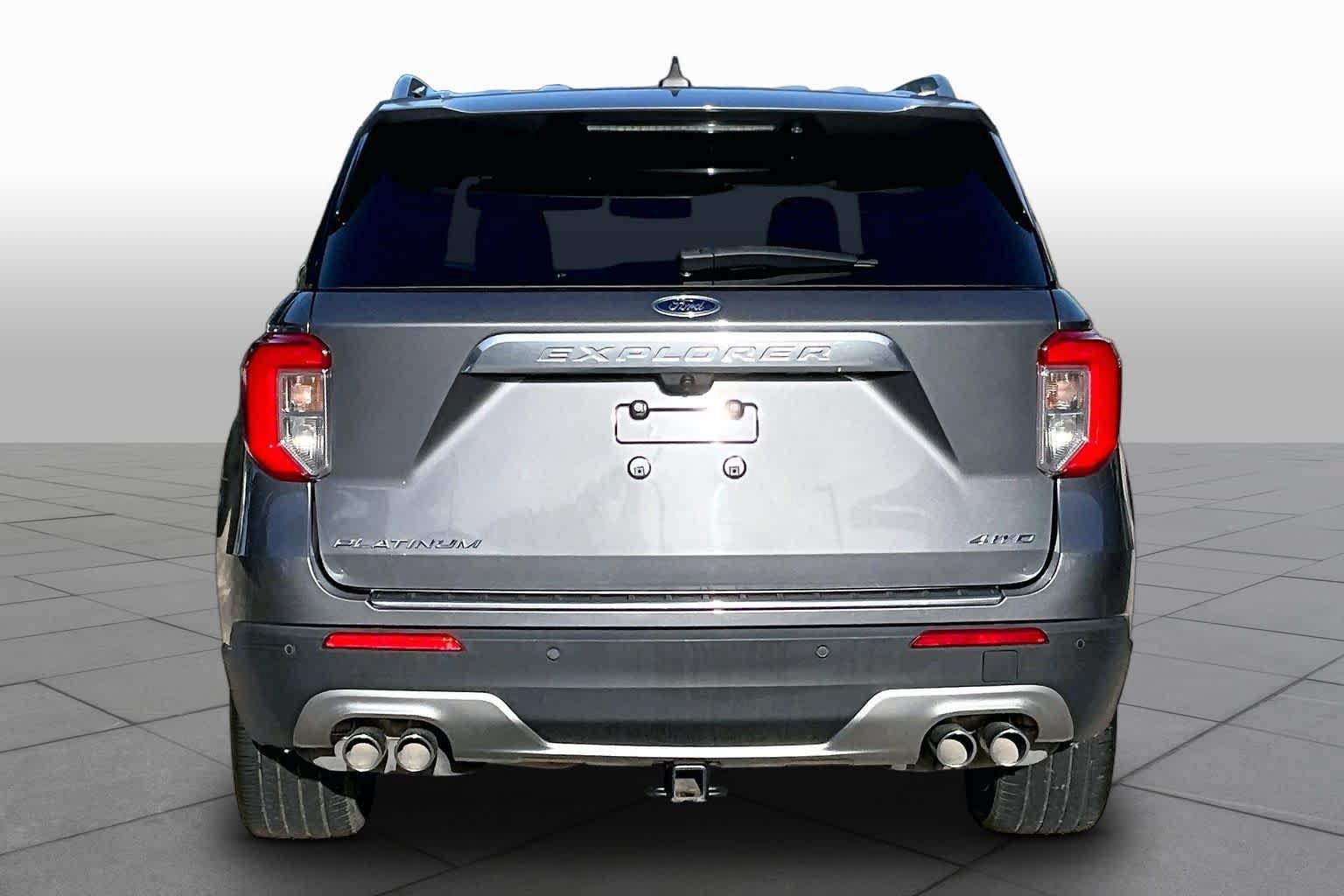 Used 2022 Ford Explorer Platinum w/ Equipment Group 601A AWD/4WD image 5
