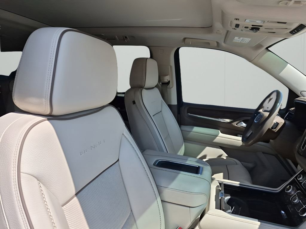 Used 2022 GMC Yukon Denali w/ Max Trailering Package AWD/4WD image 16