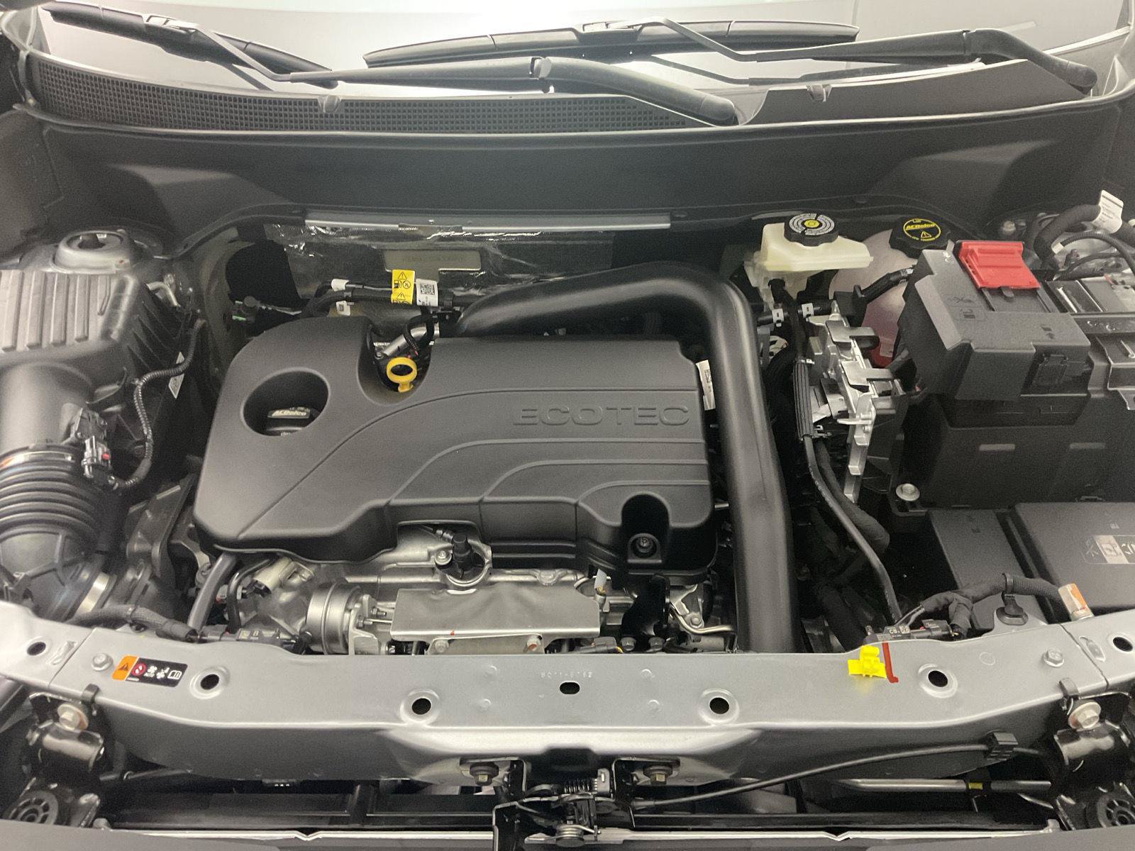 New 2027 Chevrolet Equinox RS w/ Safety and Technology Package AWD/4WD image 21