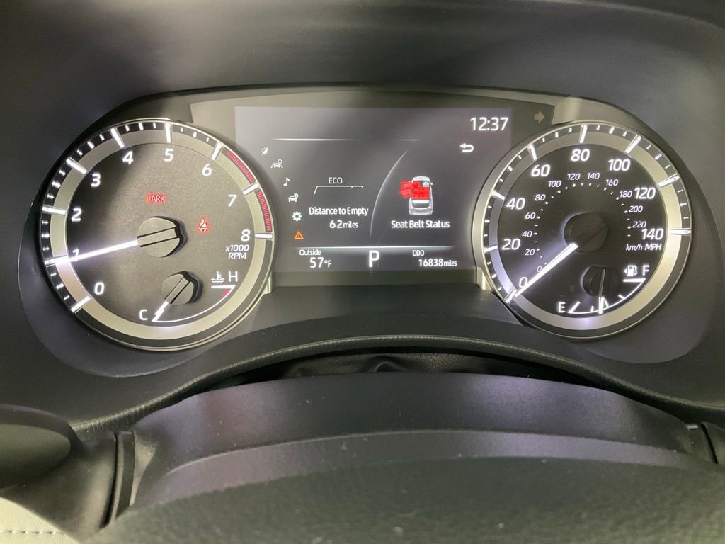 Used 2023 Toyota Highlander LE image 17