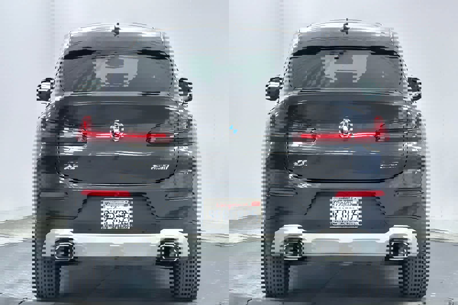 Used 2023 BMW X4 xDrive30i w/ Premium Package image 7