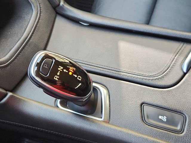 Used 2018 Cadillac XT5 Luxury w/ Driver Awareness Package image 16