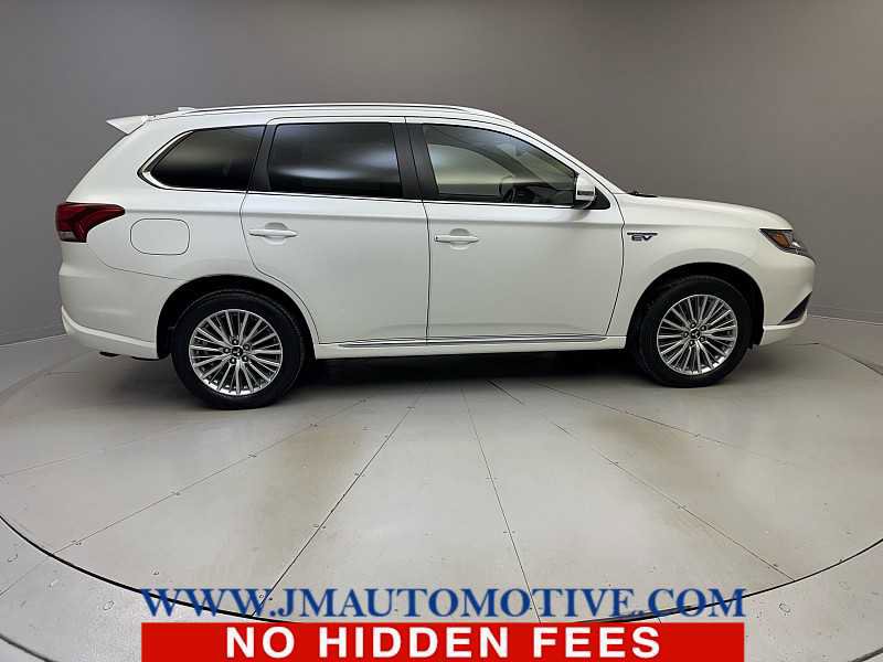 Used 2019 Mitsubishi Outlander SEL image 6