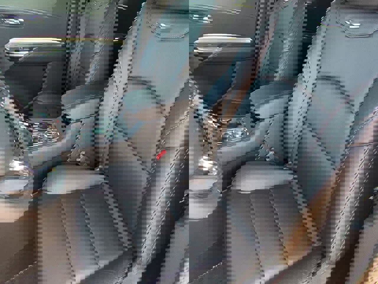 Used 2023 Cadillac XT4 Premium Luxury w/ Cold Weather Package image 15