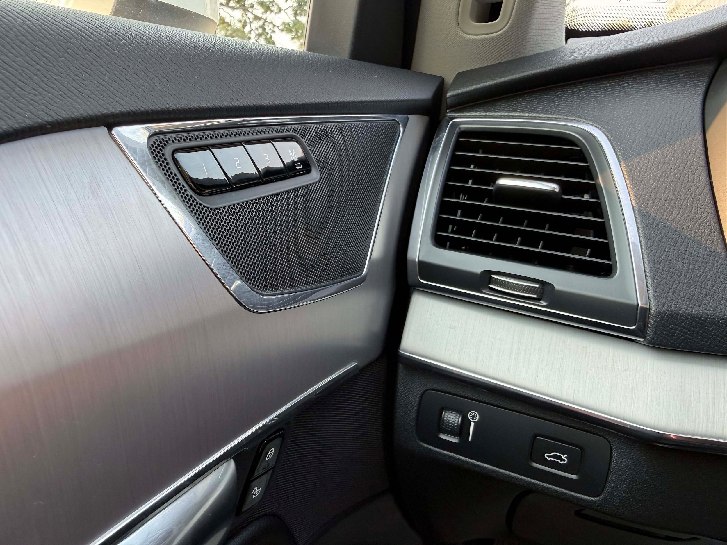 Used 2022 Volvo XC90 T5 Momentum AWD/4WD image 20