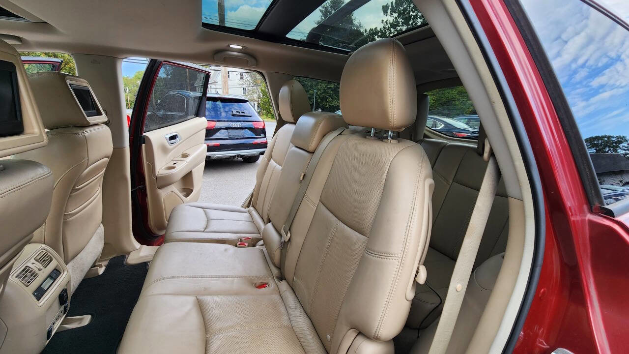 Used 2013 Nissan Pathfinder Platinum w/ Platinum Premium Pkg image 35