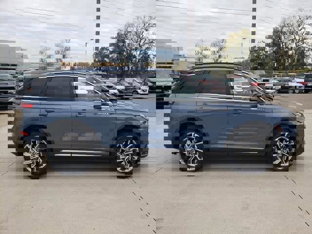 New 2026 Lincoln Corsair Premiere image 11