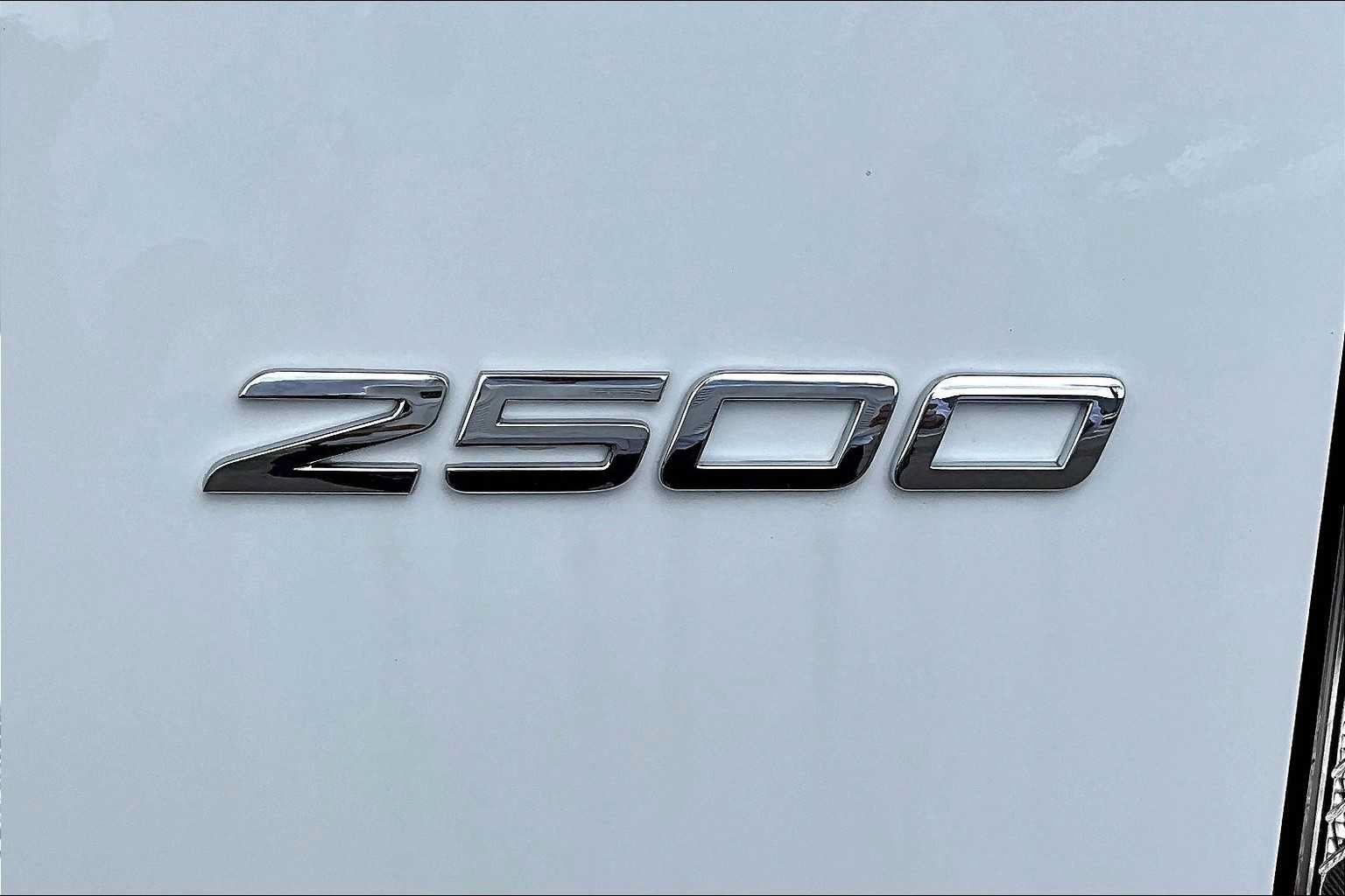 Used 2025 Mercedes-Benz Sprinter 2500 image 16